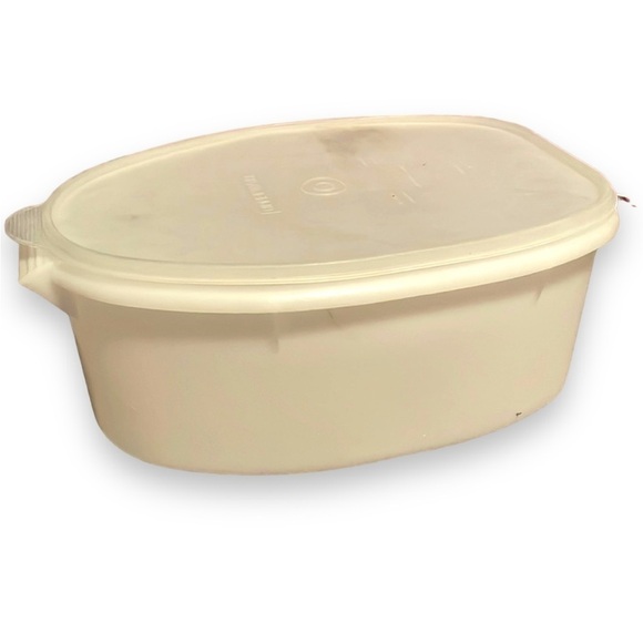 Vintage Clear Sheer Tupperware large storage - Picture 1 of 9